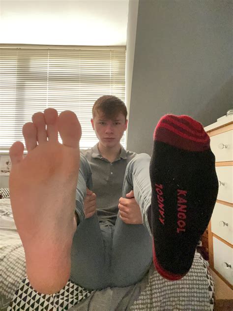 which size 14 foot are you picking 😇 r male feet