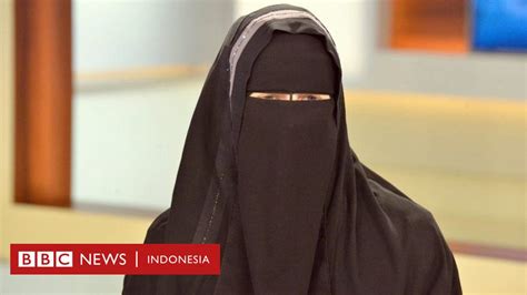 Austria Sepakat Larang Niqab Dan Burka Di Tempat Umum Bbc News Indonesia