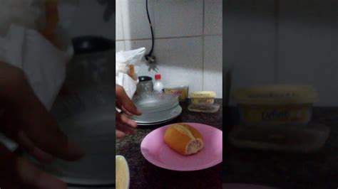 Como passa manteiga no seu pão Vídeos Engraçados YouTube
