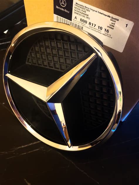 Mercedes Benz Front Grille Emblem C350 Ml500 Gl500 Glk350 R350 Viano