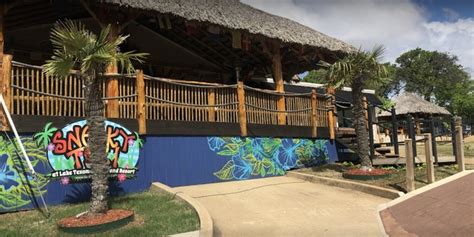 The Sneaky Tiki Restaurant And Brewery In Oklahoma