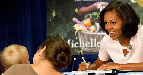 Michelle Obama To Do Book Signing