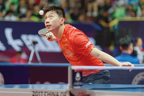 1,9 mm, caoutchouc, pour plus de contrôle de la balle.couche intermédiaire : La révolution permanente du tennis de table