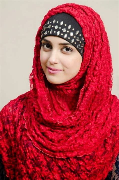 beautiful and gorgeous pakistani actresses wearing hijab wearing hijab