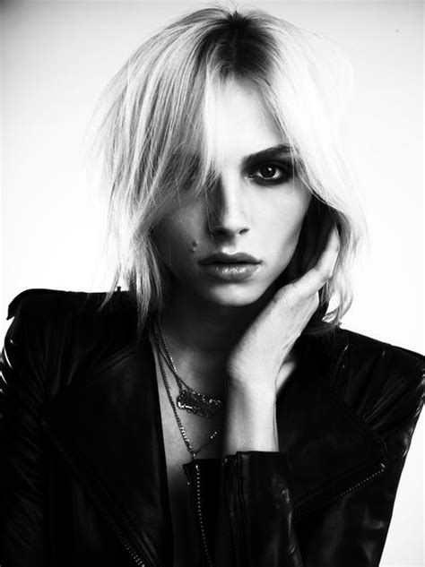 Model Andreja Pejic Comes Out As A Transgender Woman The Fashion Foot
