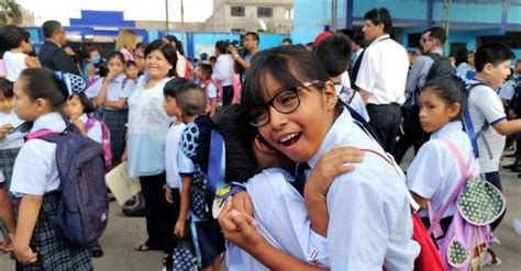 se inició el año escolar 2017 en colegios públicos del perú educacionenred pe