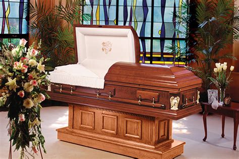 Learn About Caskets Made From Wood