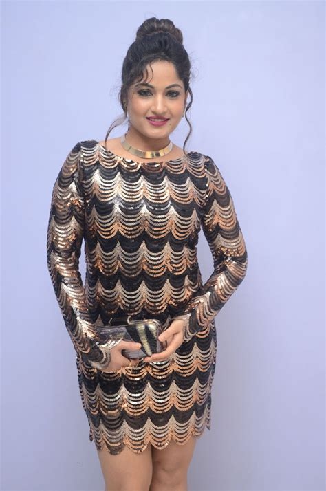 Madhavi Latha Latest Hot Photos Hd Latest Tamil Actress Telugu
