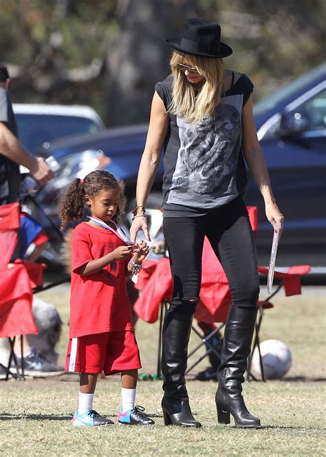 Photo Heidi Klum Et Sa Fille Lou Médaillée Pour Son Match De Foot Los Angeles Le 10