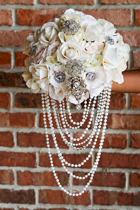 diy elegant brooch and pearl cascading bridal bouquet diy bridal bouquet bridal bouquet