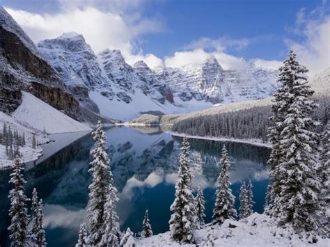 Wenkchemna Peaks And Moraine Lake Banff National Park Alberta