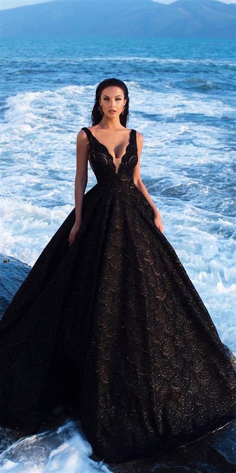 33 Beautiful Black Wedding Dresses That Will Strike Your