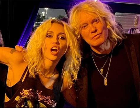On Twitter Miley Cyrus And Rick Savage Bp1ekkbfy4 Twitter