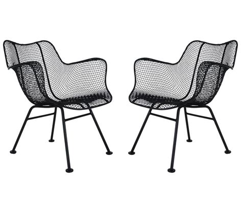 Side chair (1952), harry bertoia. Mid-Century Modern Pair of Sculptural Patio Wire Lounge ...