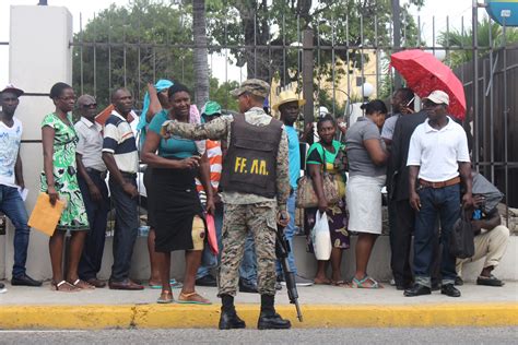 Haitian Migrants Face Expulsion From Dominican Republic After Last Week S Deadline Huffpost