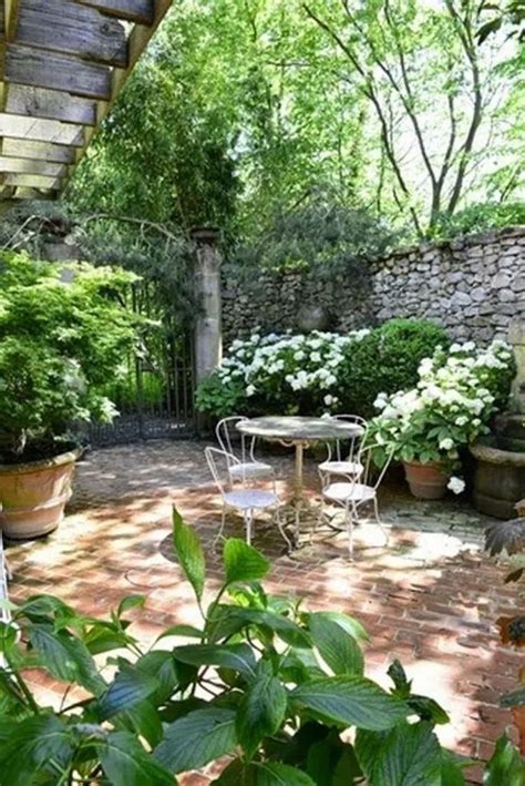 √12 Small Courtyard Garden Design Ideas Which You Definitely Like