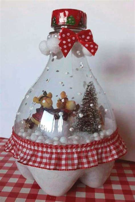 Adornos para tu árbol navideño con botellas recicladas Dale Detalles