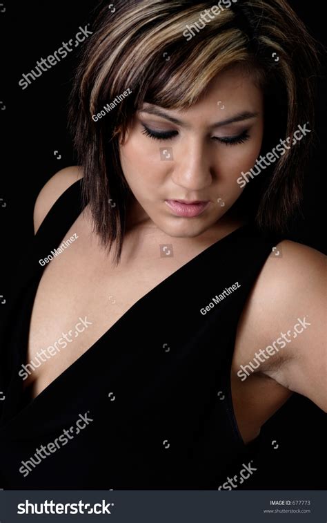 Sexy Close Woman Looking Down 스톡 사진 677773 Shutterstock