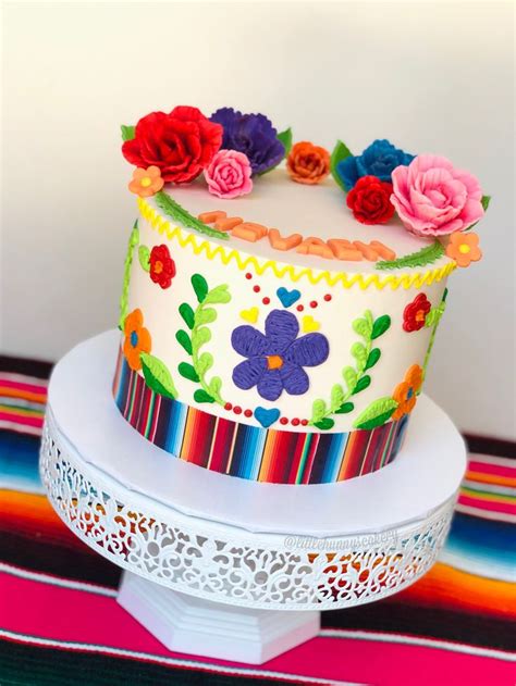 Mexican Embroidery Cake Fiesta Cake Mexican Themed Cakes Fiesta Birthday Party