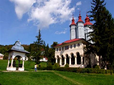 Harta turistica interactiva judetul buzau. Manastirea Ciolanu - Buzau | Obiective Turistice - Harta ...