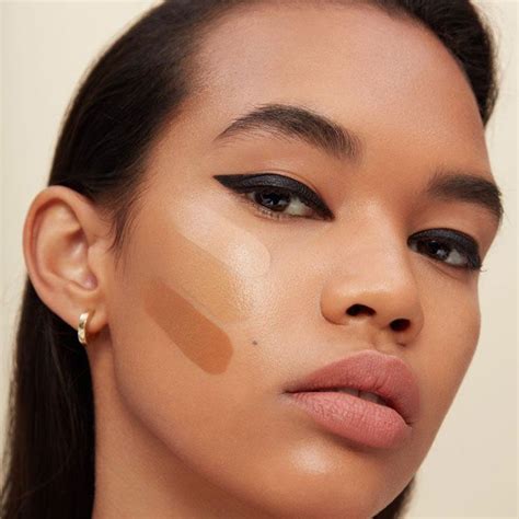 Celebrity Makeup Artist Reveals Beauty Secrets To Get Glowing Skin