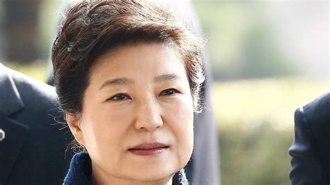 South Korea Seeks Arrest Of Ex President Park Geun Hye Bbc News