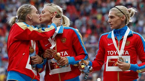 Russian Female Sprinters Say Kisses Were Not Protest Over Anti Gay Laws