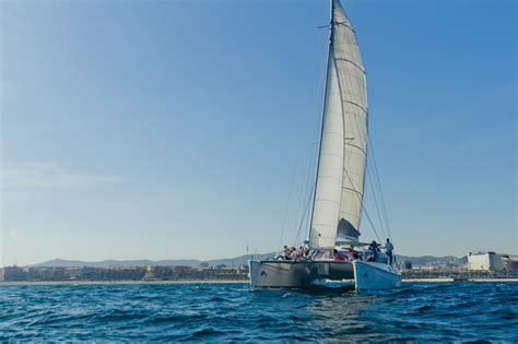 Balade En Catamaran Pour Mon Evg à Barcelone