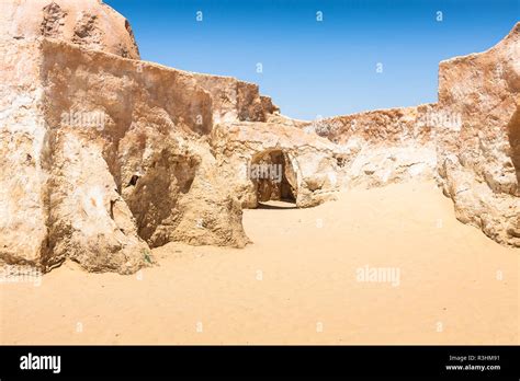 The Houses From Planet Tatouine Star Wars Movie Setnefta Tunisia