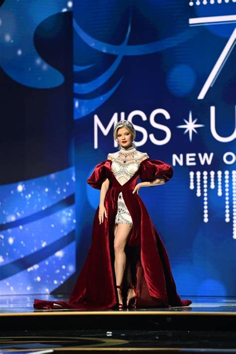 Miss Russia Says Competitors At The Miss Universe Pageant Avoided And