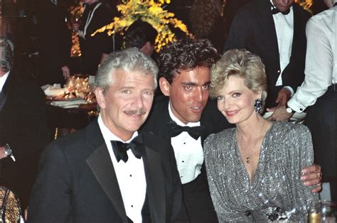 Robert Reed And Forence Henderson 1989 Emmy Awards Note P Flickr