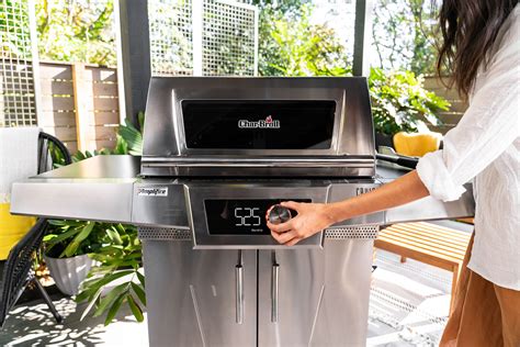 Char Broil Dials Up The Next Generation Of Grilling With The Cruise