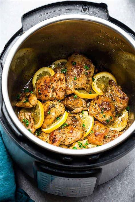 Add the chicken broth to the instant pot, and deglaze by scraping gently to bring up all the browned bits and incorporate them into the broth. How to make Lemon Garlic Chicken in an Instant Pot | The ...