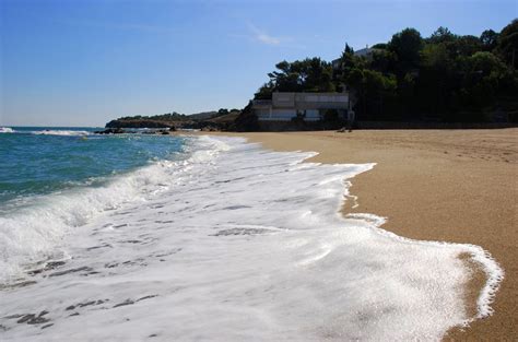 أجمل 10 شواطئ فرنسية في البحر الأبيض المتوسط المسافر