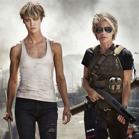 See Mackenzie Davis Linda Hamilton In Terminator First Look
