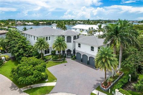 7950000 Palm Beach Traditional Waterfront Home With Panoramic View