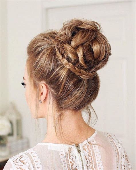 Pretty Hairstyles To Flaunt At A Spring Wedding Long Hair Styles Bun