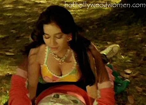 Madhuri Dixit Wardrobe Malfunction Madhuri Without Bra Hot Girls Of Bollywoods
