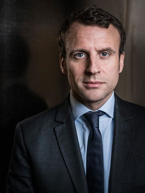 He studied philosophy, and later attended the ecole nationale d'administration (ena) where he graduated in 2004. Emmanuel Macron: un Sagittario sempre pronto "ad andare oltre"