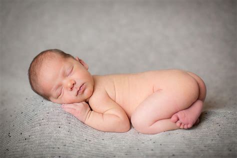 10 Tips For Photographing Newborns HireRush