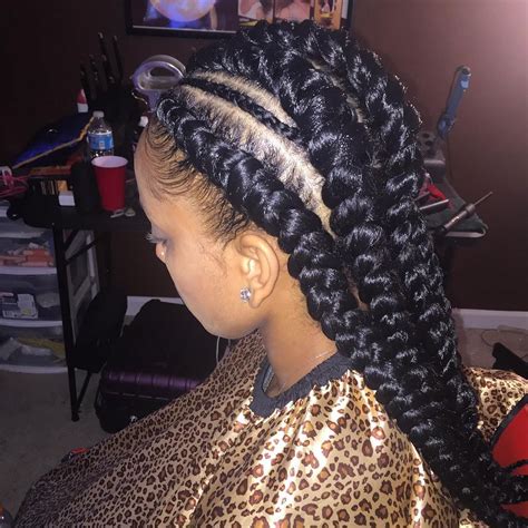 This hairstyle requires continuously adding of hair extension into a single cornrow to get a desired width and length. 25 Beautiful Ghana Braids Styles & Pictures — Tradition and Modernity