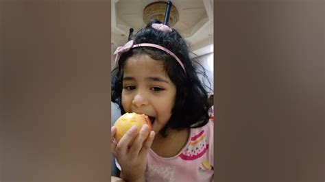 Cutie Maryam Eating Apple 🍎 Snack Howto Eat Apple Shorts Beta Food Fruit Asmr Love
