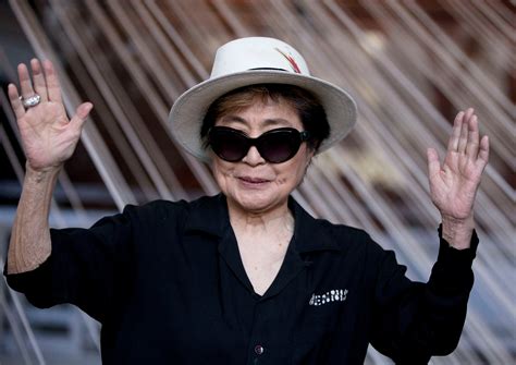 Yoko Ono Now Insiders Ailing And Wheelchair Bound Yoko