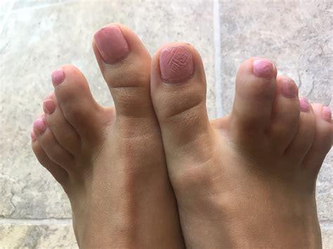 Nikko Jordan S Feet