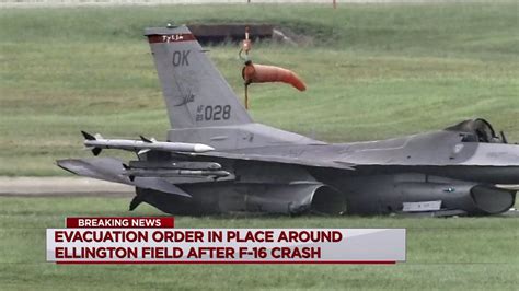 Pilot Ejects From Burning F 16 During Takeoff At Ellington Airport Video