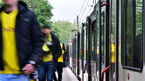 Da sich sat.1 ein ziemlich großes rechtepaket in dieser saison gesichert hat, ist der supercup bei dem sender der. Supercup BVB - Bayern: So kommt ihr mit Bus und Bahn zum ...