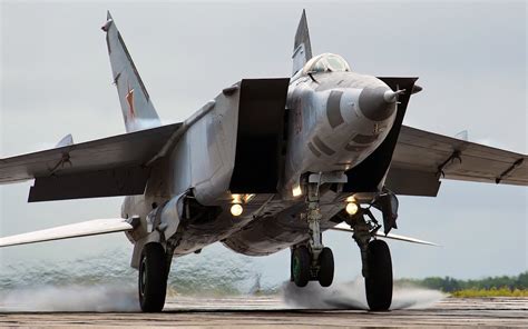 Russia Considered Turning Its Supersonic Mig 25 Into A Passenger Plane