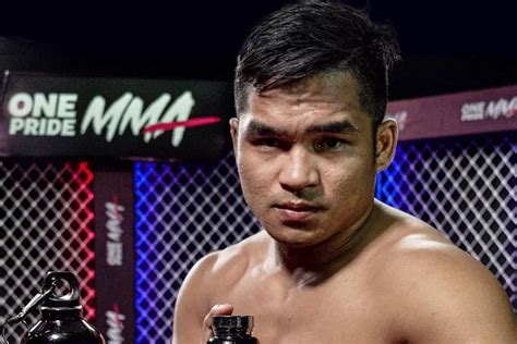 Profil Dan Biodata Lengkap Jeka Saragih Petarung Road To UFC Yang Berasal Dari Indonesia