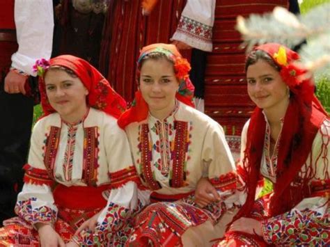 Магическата българска народна носия - Чуждоземец