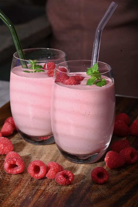 The Best Raspberry Smoothie Alphafoodie